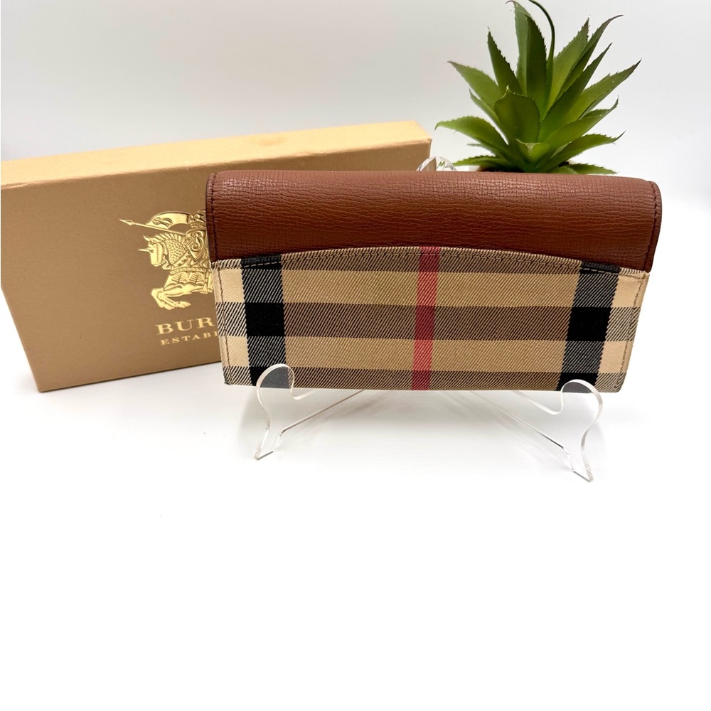 Burberry Porter Continental Wallet #546 - Picture 2 of 6